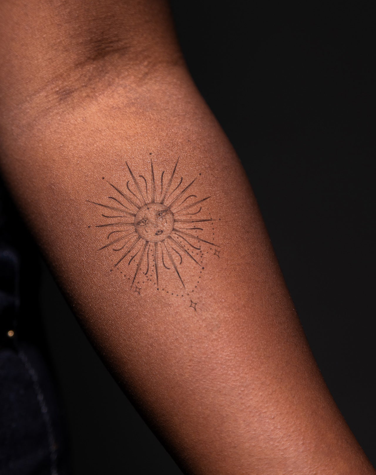 Le Soleil Pleure